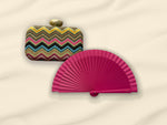 Cargar imagen en el visor de la galería, Abanico Clutch fucsia con funda de piel fucsia - de Madera y Algodón - Original y Artesanal

