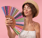 Cargar imagen en el visor de la galería, Abanico Patchwork - de Madera y Algodón - Original y Artesanal
